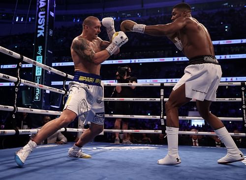 Anthony Joshua (right) v Oleksandr Usyk (left).