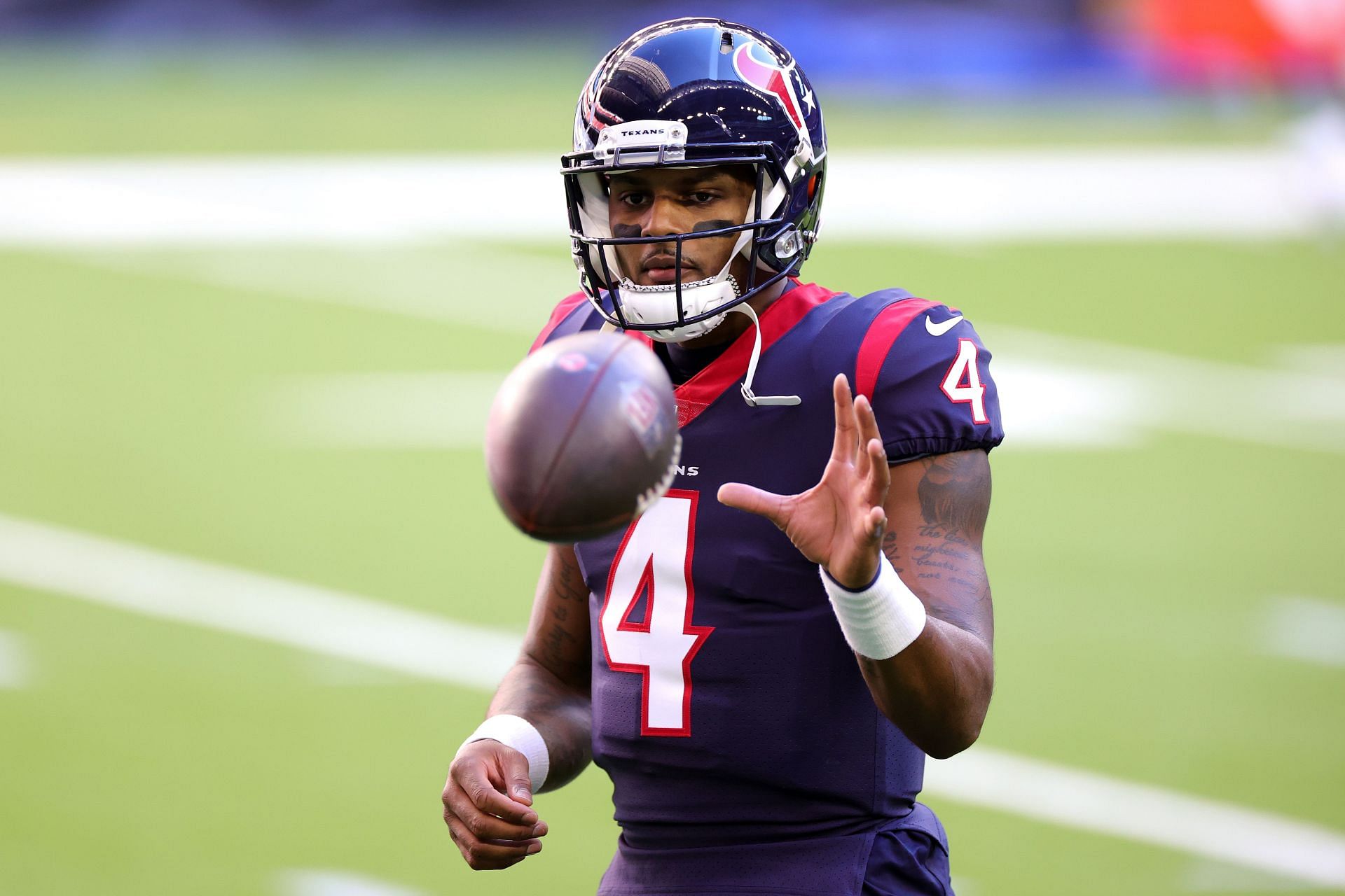 Mike Florio thinks Deshaun Watson needs to surrender the earnings he made for the 2021 season.