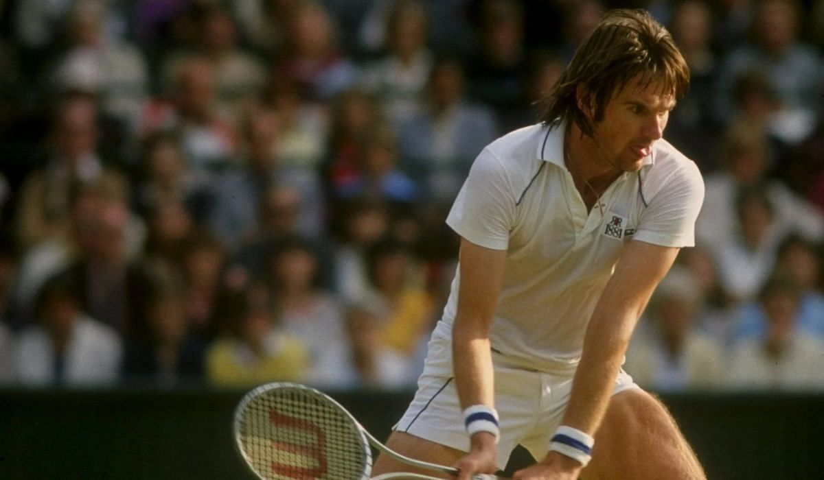 Jimmy Connors won the two tournaments in 1982