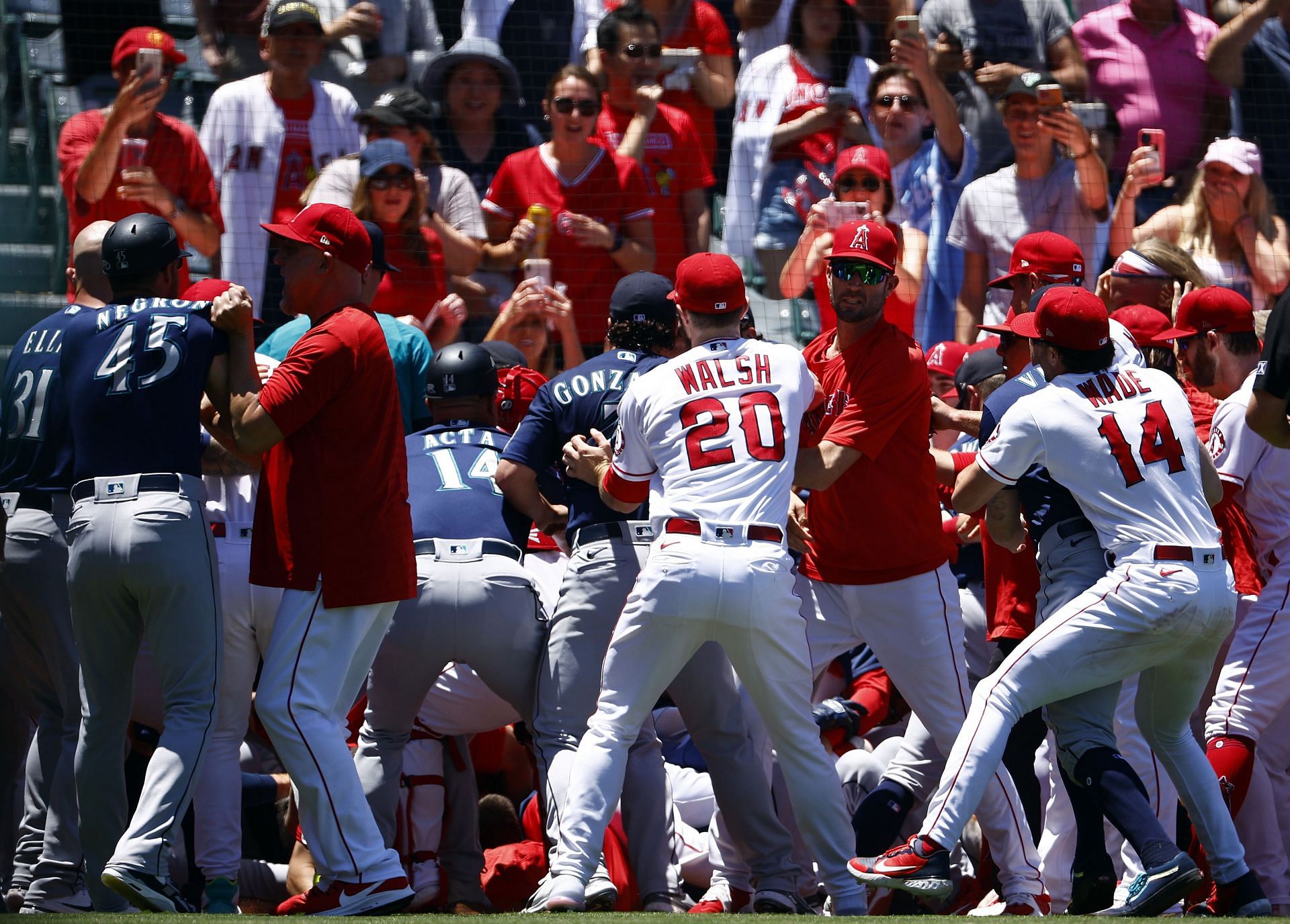 Seattle Mariners v Los Angeles Angels