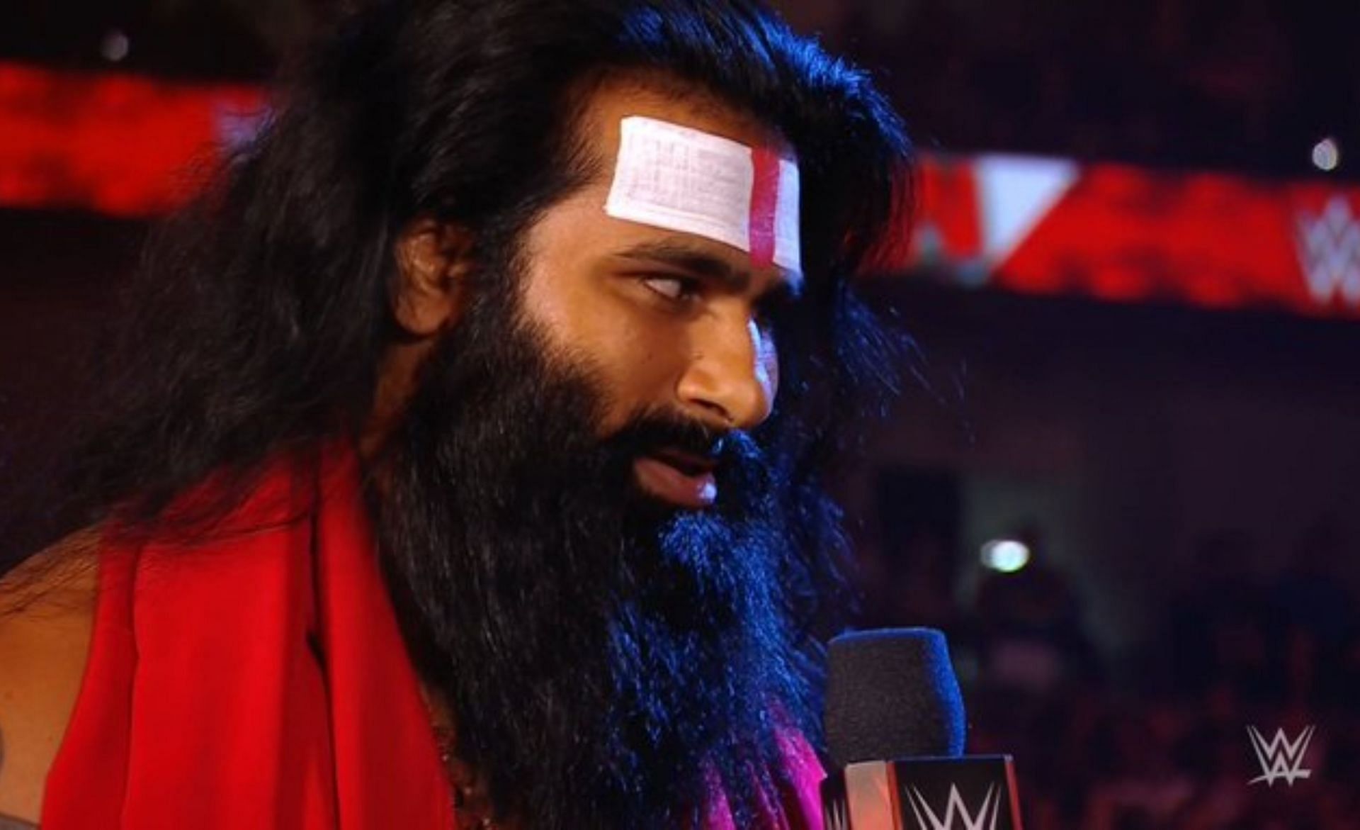 WWE Raw में वीर महान ने मौजूदा रोस्टर के सभी सुपरस्टार्स को दी धमकी