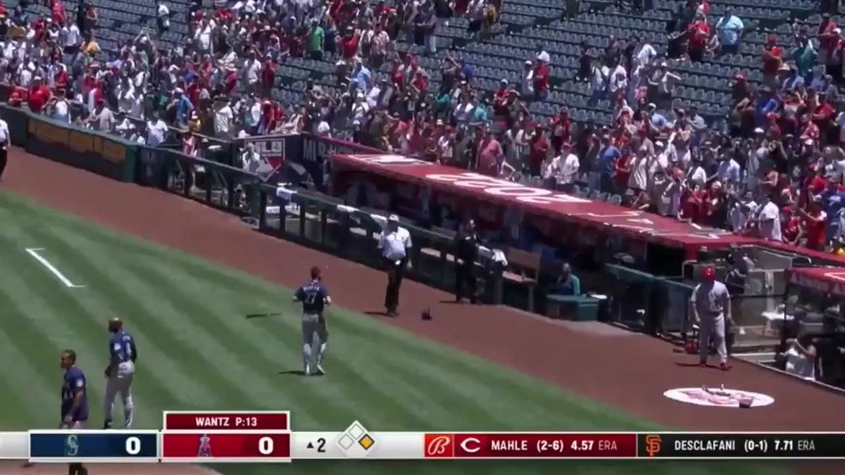 Mariners' Jesse Winker Apologizes for Flipping Off Fans After Brawl with  Angels, News, Scores, Highlights, Stats, and Rumors