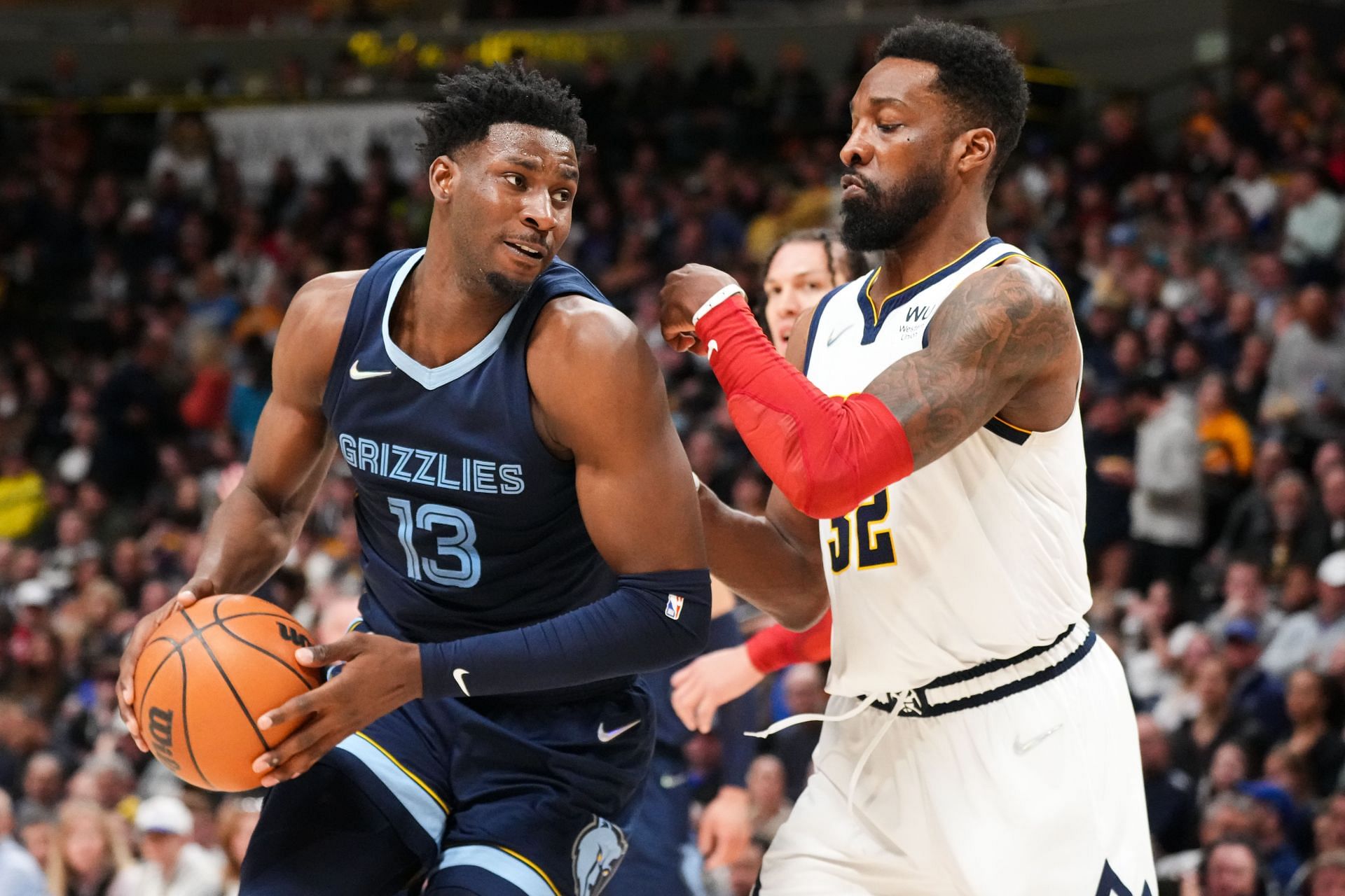 Jeff Green (right) guards Jaren Jackson Jr.