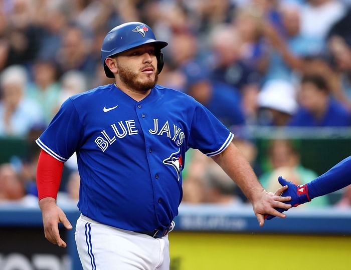 “Watching Alejandro Kirk run as fast as he can is truly a sublime viewing  experience” - Toronto Blue Jays fans continue praising future All-Star  catcher after he speeds around the bases for an RBI double