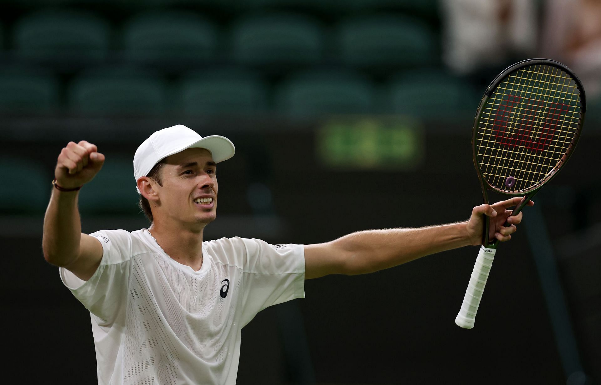 Alex de Minaur has what it takes to beat Liam Broady in front of his home fans at Wimbledon