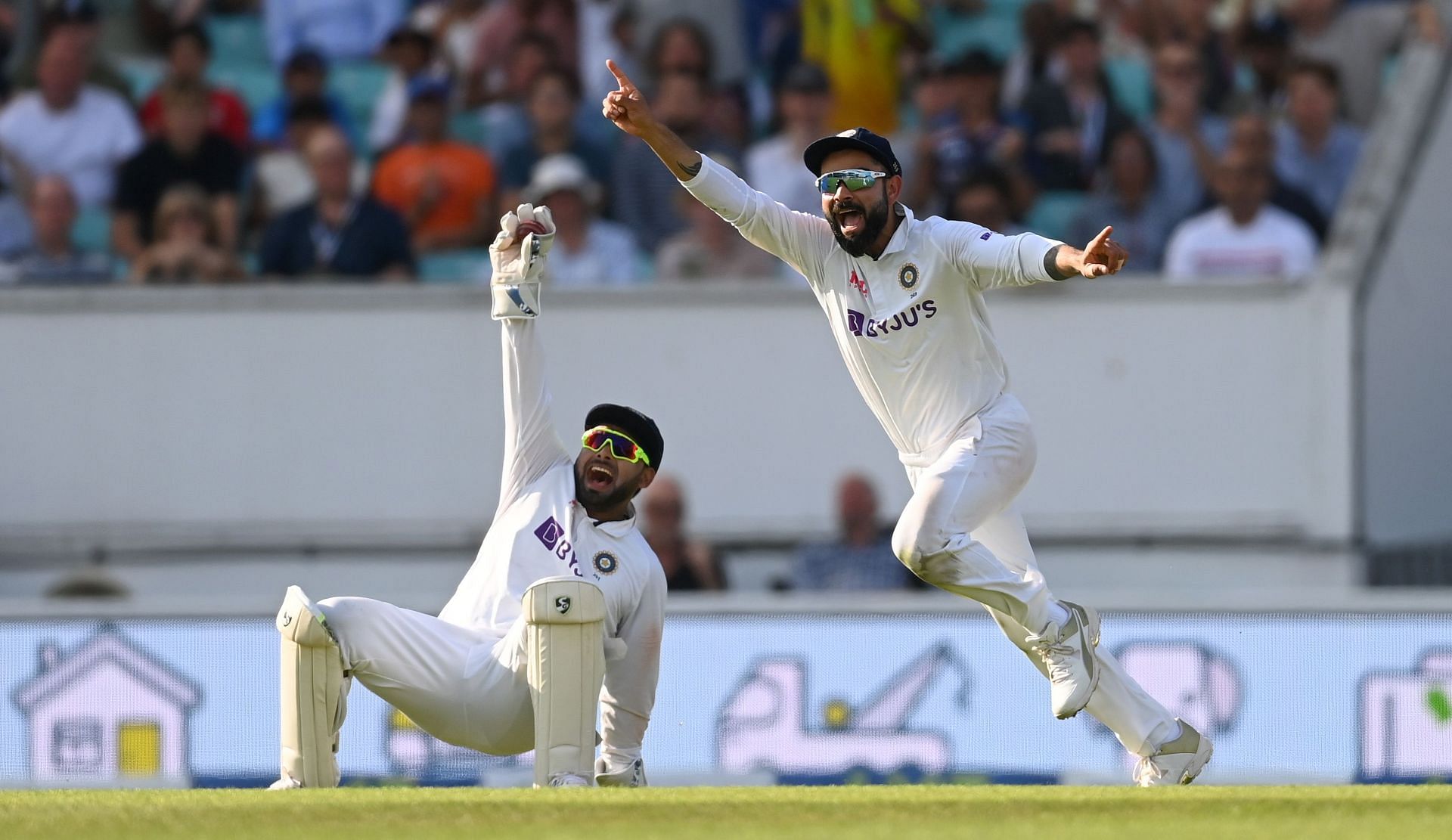 Rishabh ve Virat Kohli kısa süre önce Hindistan için İngiltere'ye karşı bir ICC Dünya Test Şampiyonası maçında oynadılar.