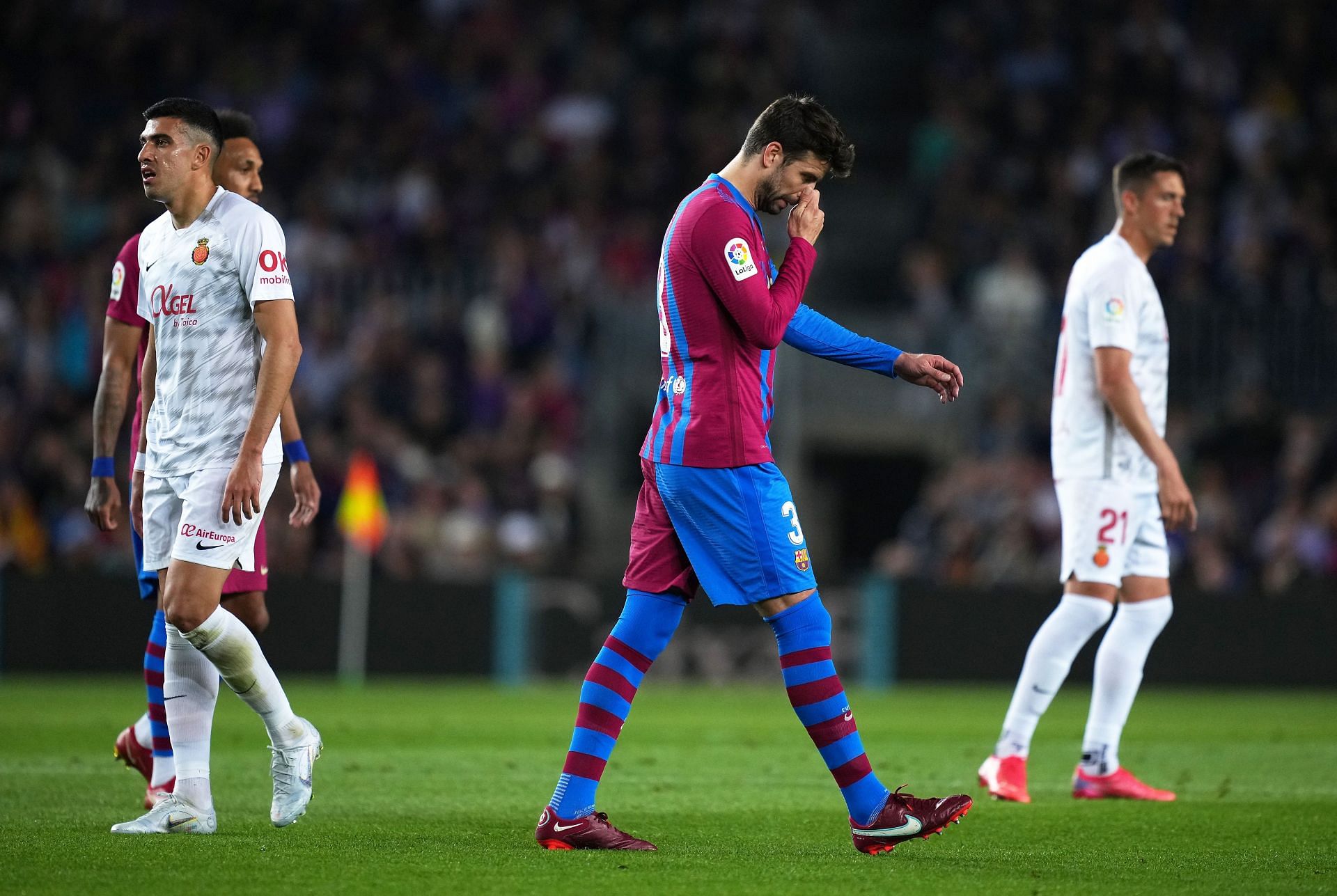 A difficult period for the Barcelona defender