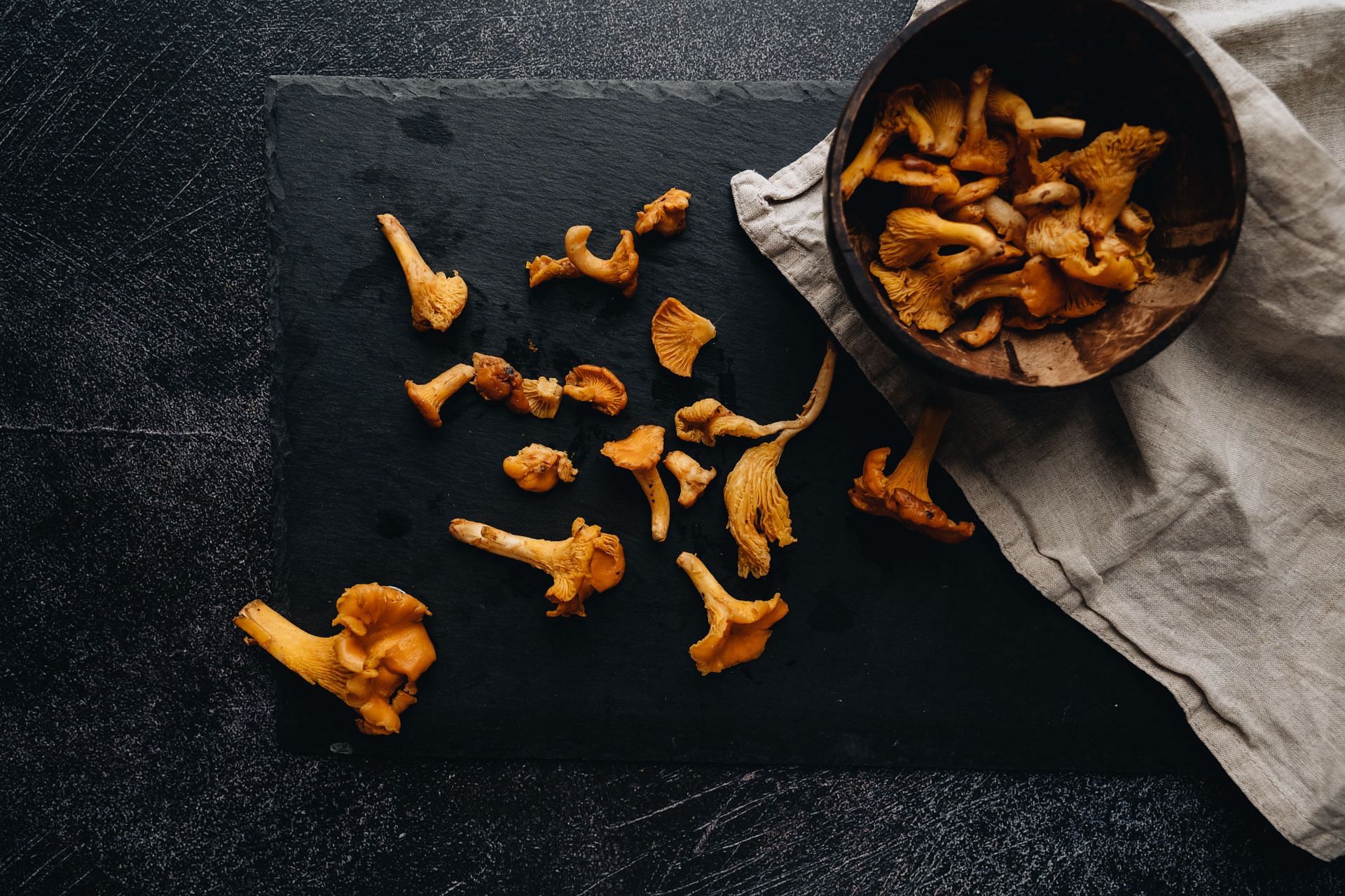 Chanterelle mushrooms are loved for their mild fruity flavour and generous health-supporting nutrients (Image via Pexels @Alleksana)