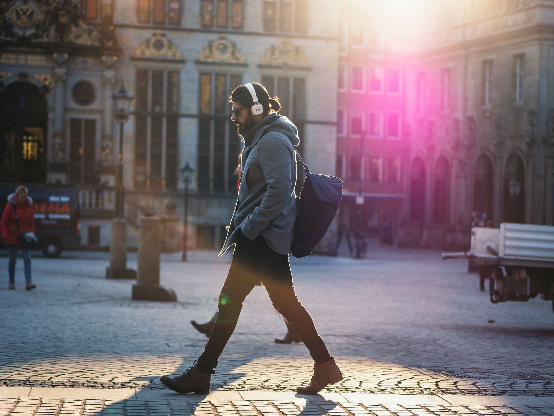 Begin with 20 minutes of walking three times a week. (Image via Pexels @Lukas Hartmann)