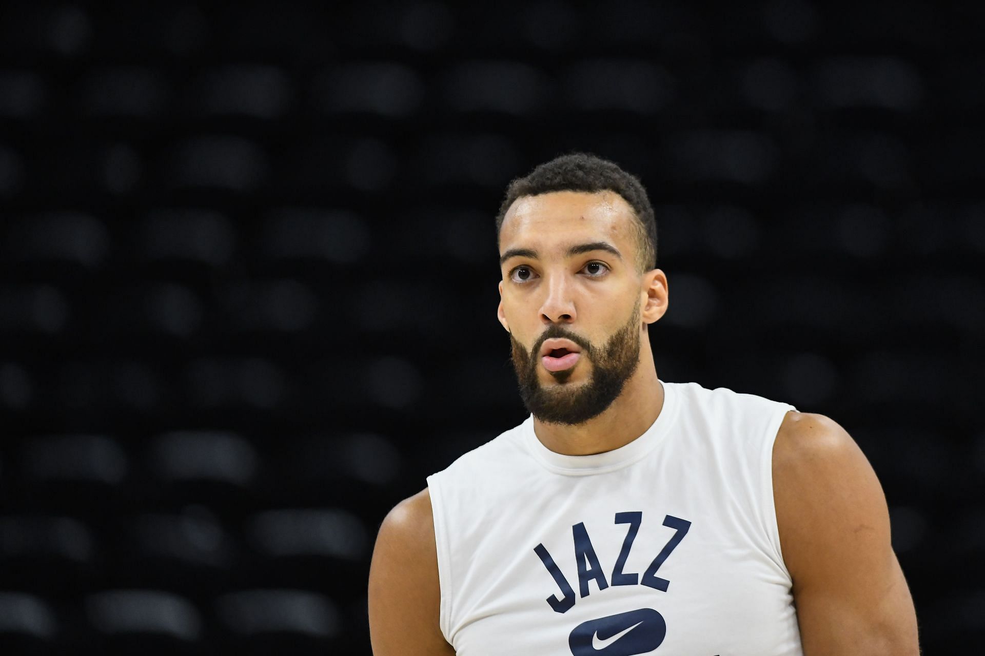 Rudy Gobert warms up before a game