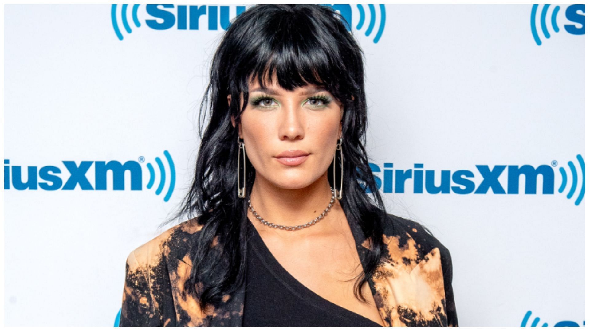 Halsey is launching her second beauty brand AF94 on July 25th (Image via Getty images/Roy Rochlin)