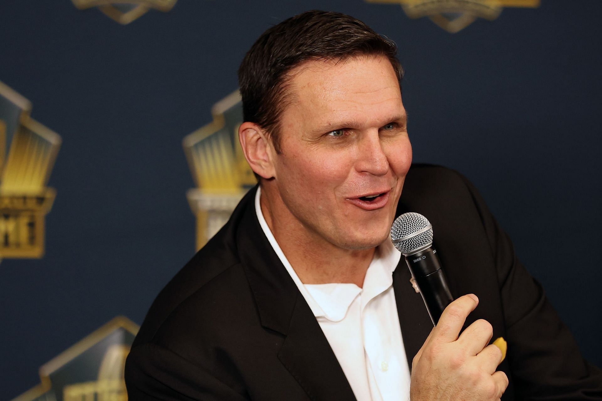 Hall of Fame offensive tackle Tony Boselli