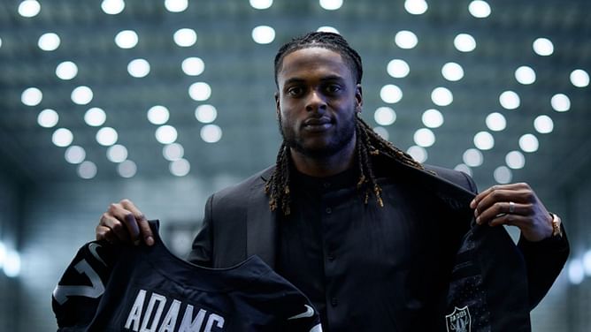 "Hurry up" - Davante Adams wishes to see Kevin Durant in Raiders jersey after announcing trade request