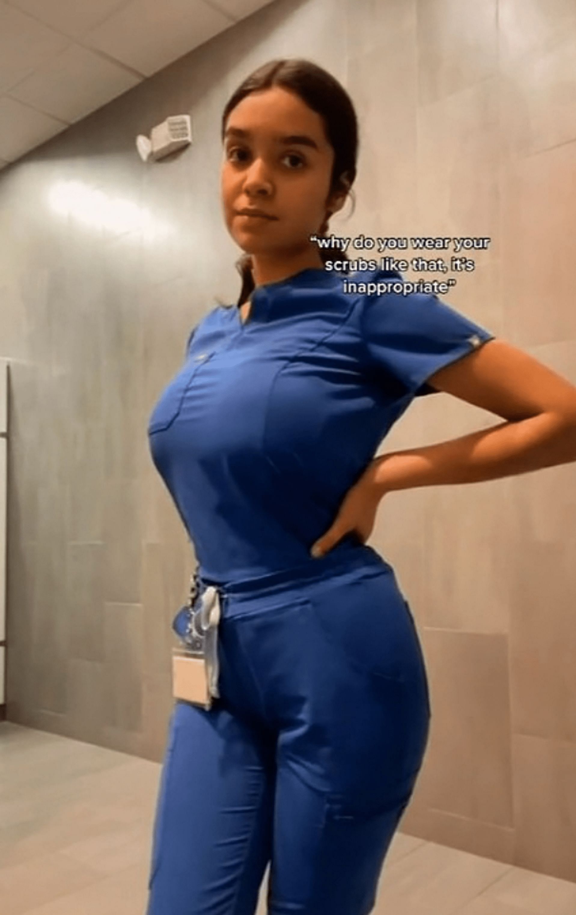 People are suggesting that Erika Diaz buy a bigger sized uniform after seeing her TikTok video. (Image via @Erikamdiaz/ TikTok)