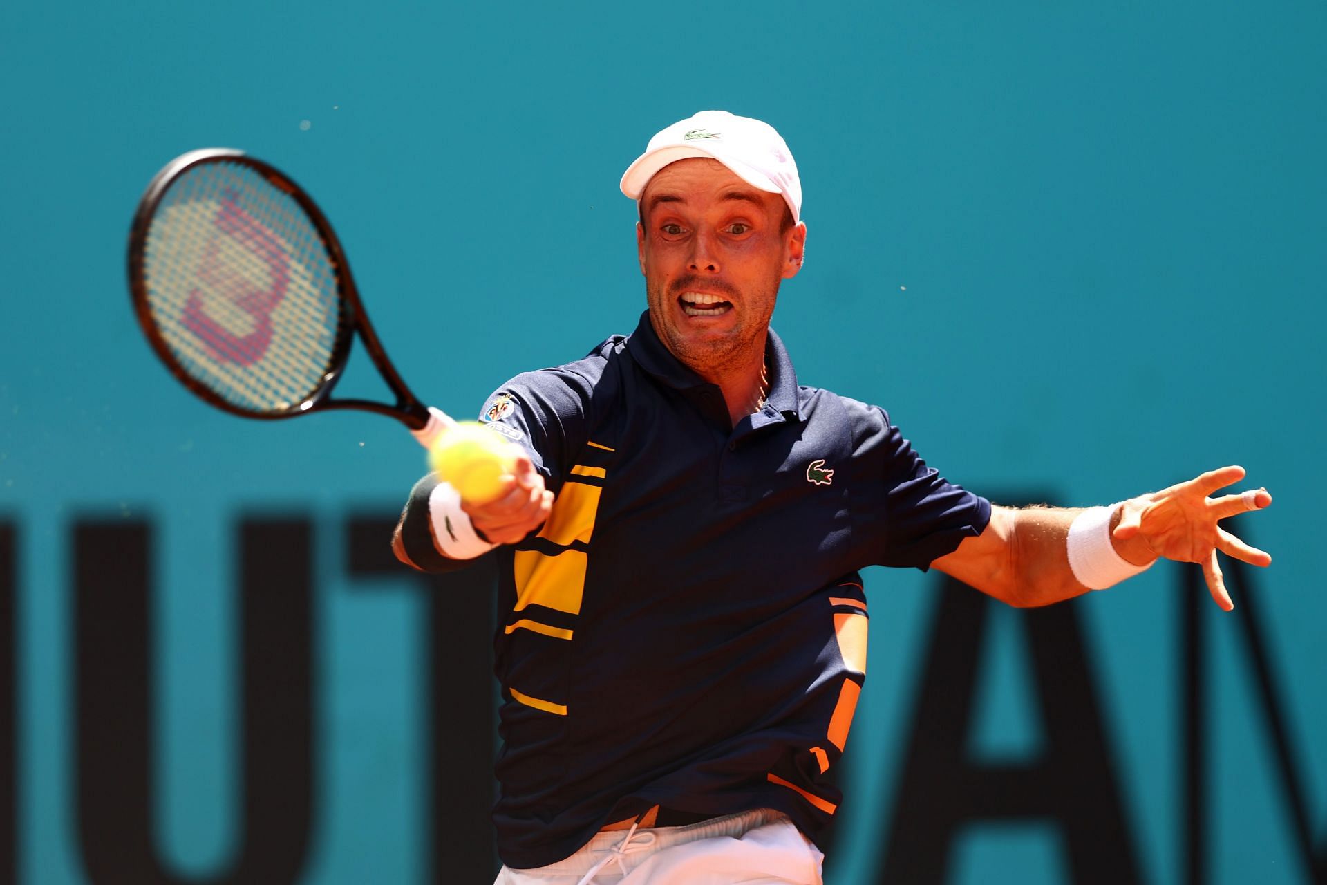 Bautista Agut in action on the claycourts this seaosn