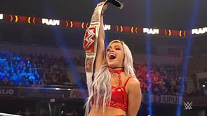 "Is it the way a babyface should win a championship?" - Former WWE referee blasts Liv Morgan title win