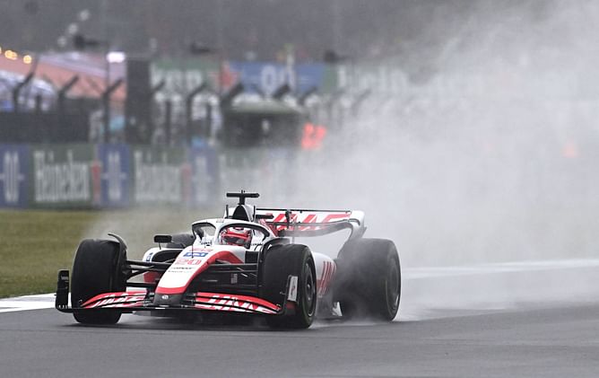 "Don't go near Hamilton" - Haas team boss has this bit of advice for Kevin Magnussen ahead of 2022 F1 British GP