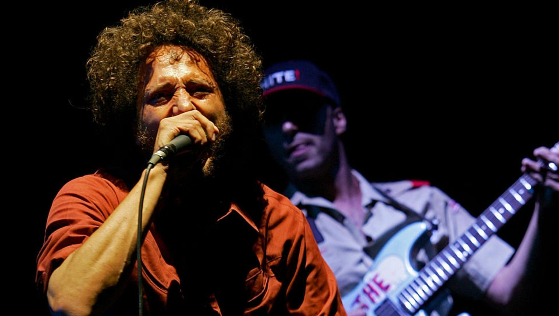 Tom Morello tackled by security during Rage Against the Machine show