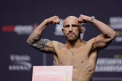 Alexander Volkanovski at UFC 276 Weigh-in