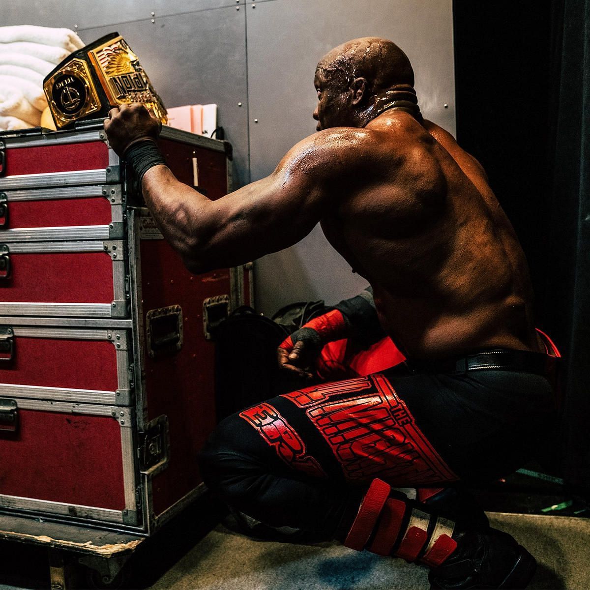 Bobby Lashley looking at the gold he just won!