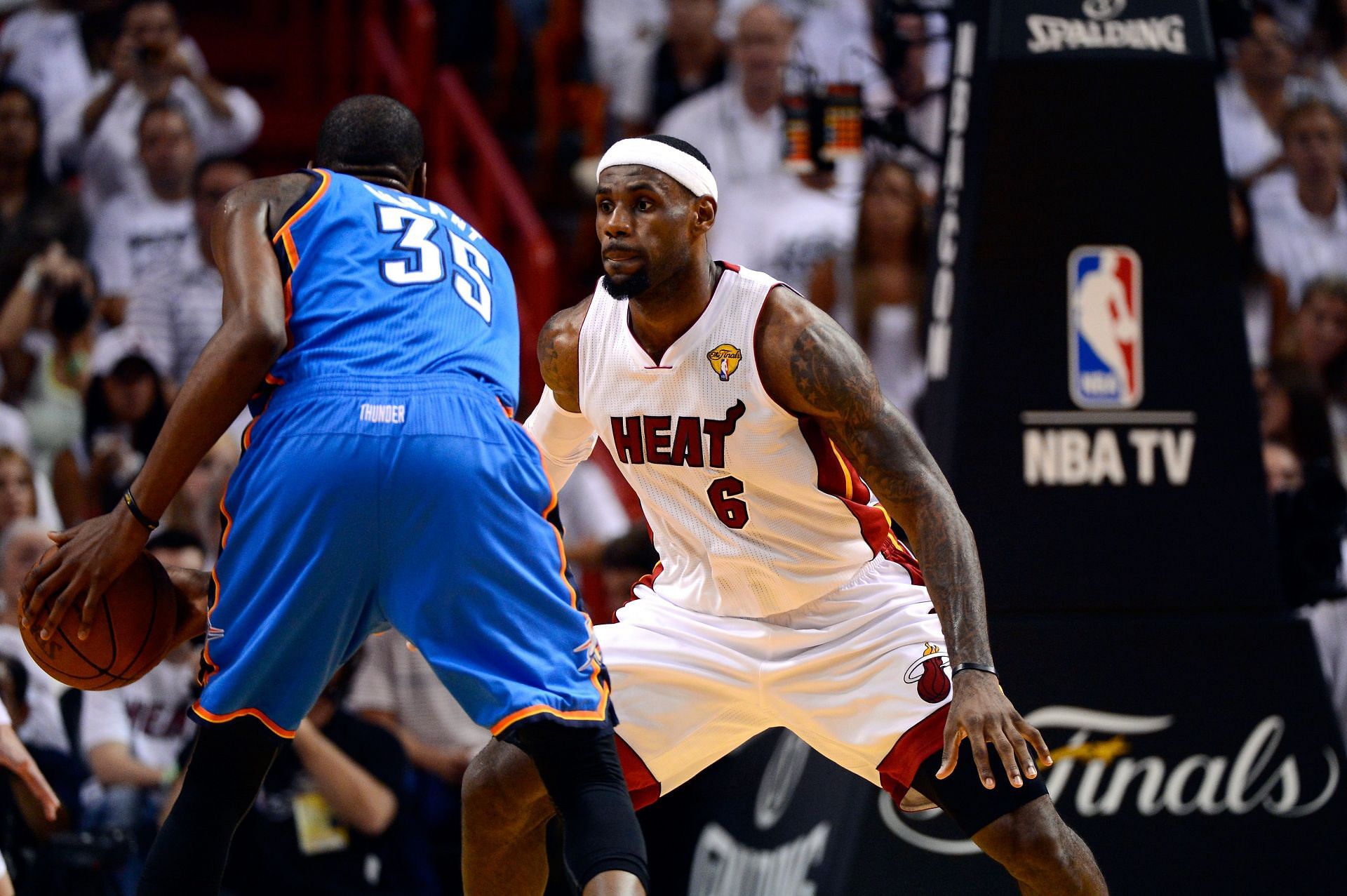 LeBron James vs. Kevin Durant (Image via Getty Images)