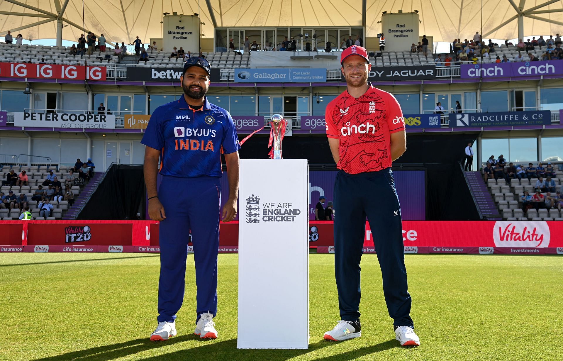 Jos Buttler (R) won the toss and decided to bowl first at Edgbaston (Image Courtesy: Getty)