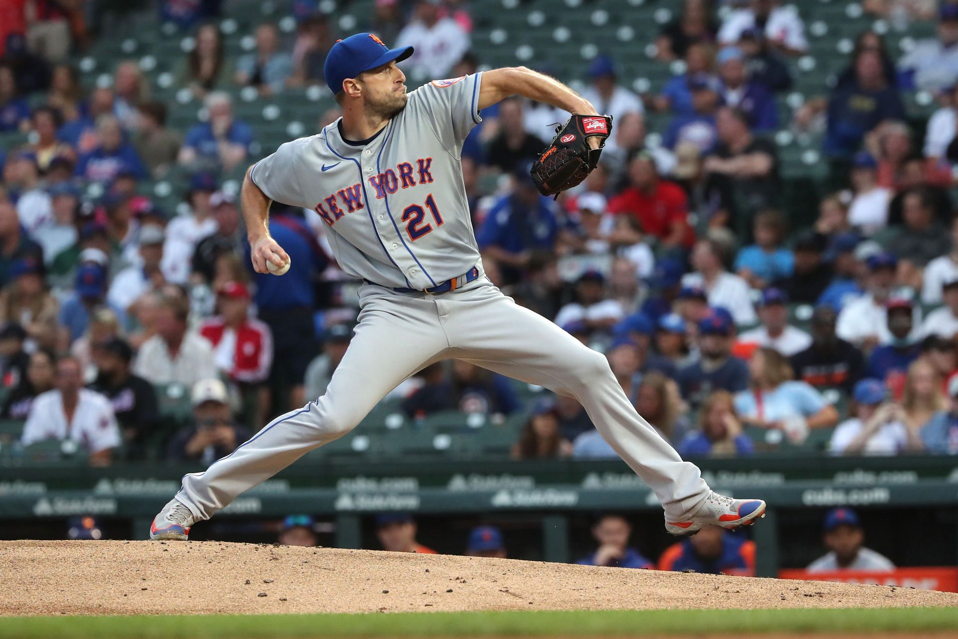 Max Scherzer pitches in the first inning during game two of a doubleheader between the New York Mets and the Chicago Cubs