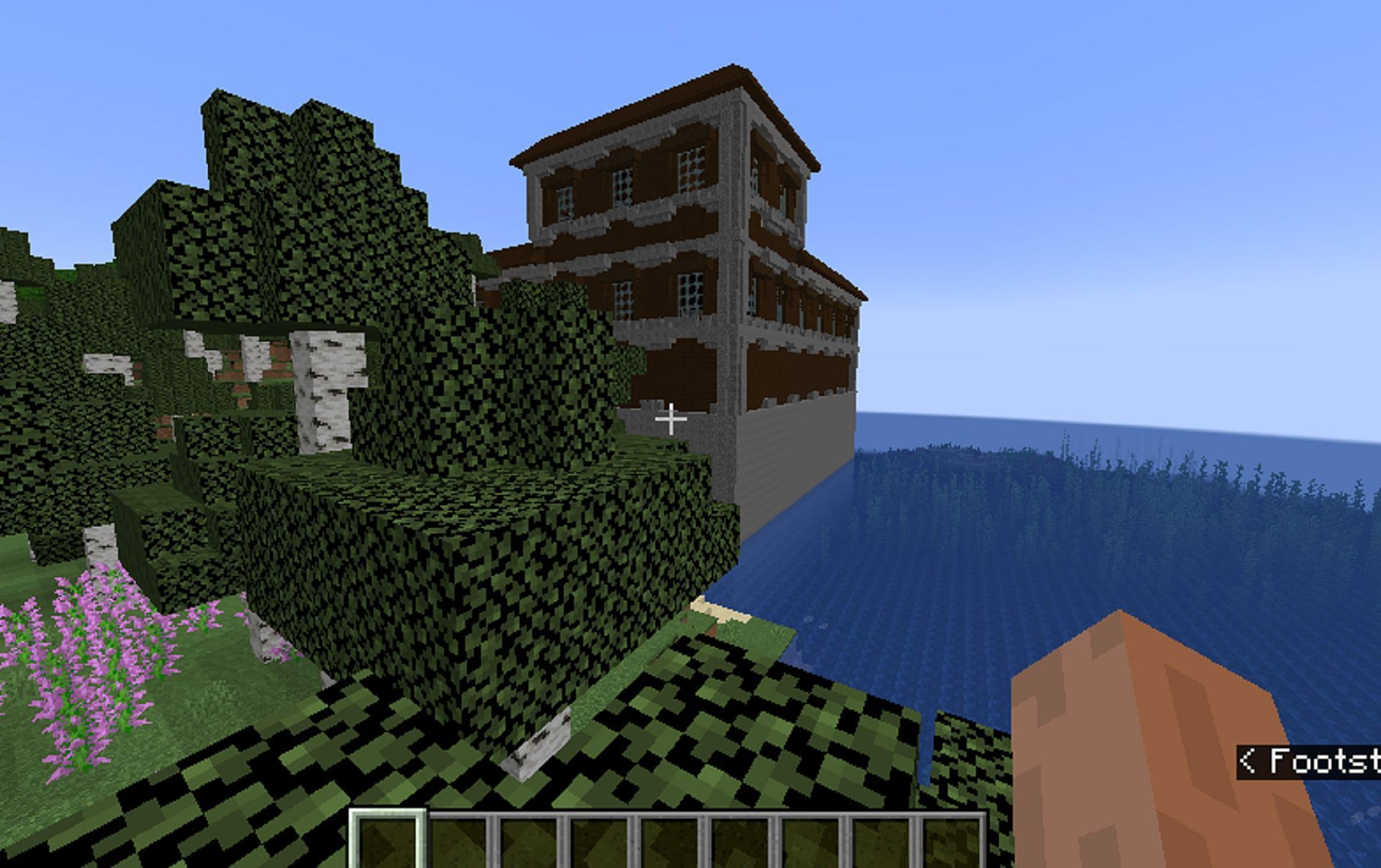 Players can battle for possession of this woodland mansion at spawn (Image via u/Quiet_Pay_8006/Reddit)
