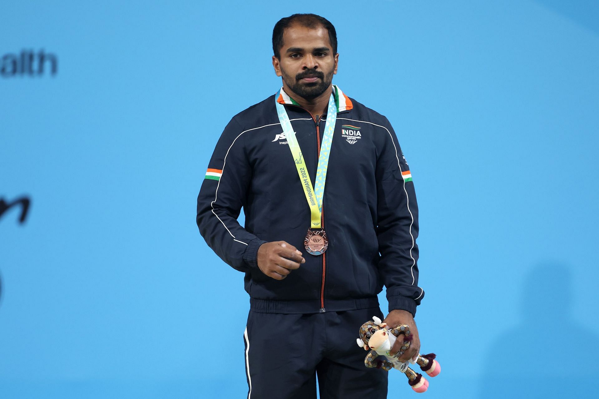 Indian weightlifter Gururaja Poojary with his CWG bronze medal. (PC: Getty Images)