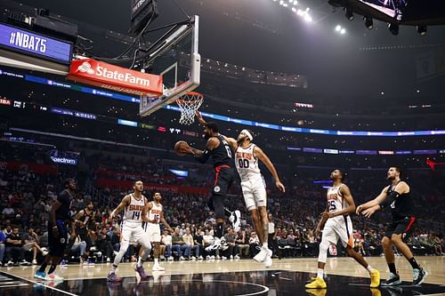 Phoenix Suns v Los Angeles Clippers