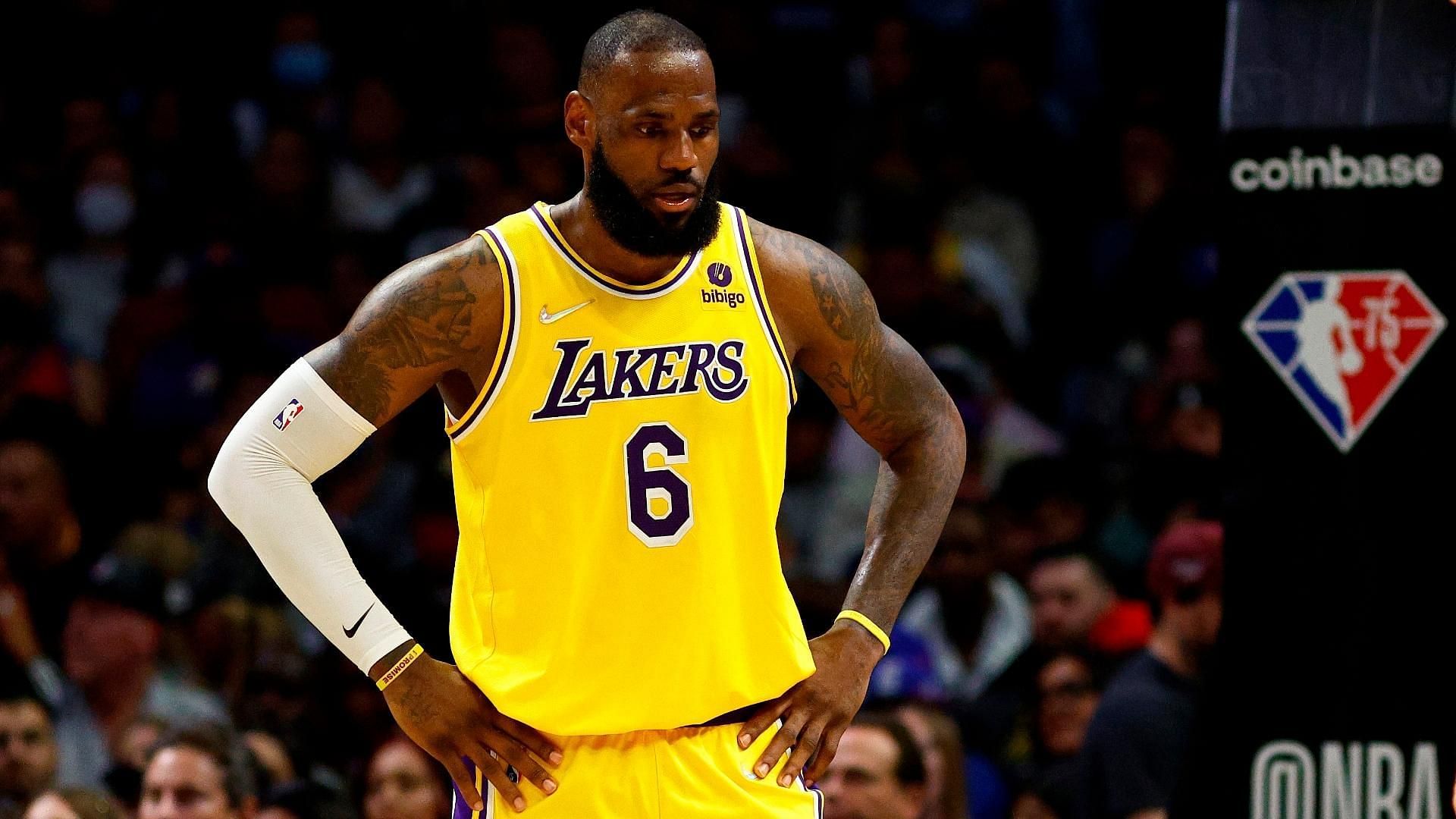 LeBron James would rather stay in LA for now than move to Brooklyn as per reports. [Photo: Sporting News]