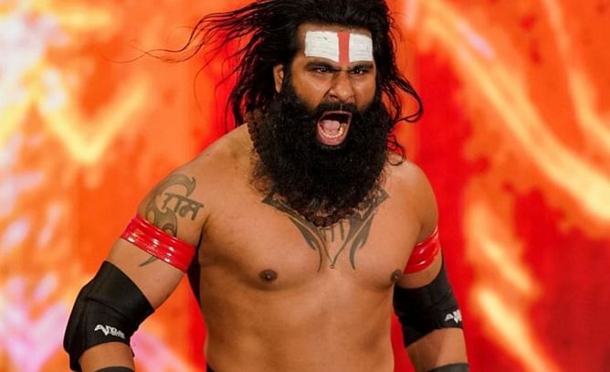 WWE में Veer Mahaan ने 50 साल के दिग्गज को किया धराशाई, पूर्व यूनिवर्सल चैंपियन की एक और शर्मनाक हार