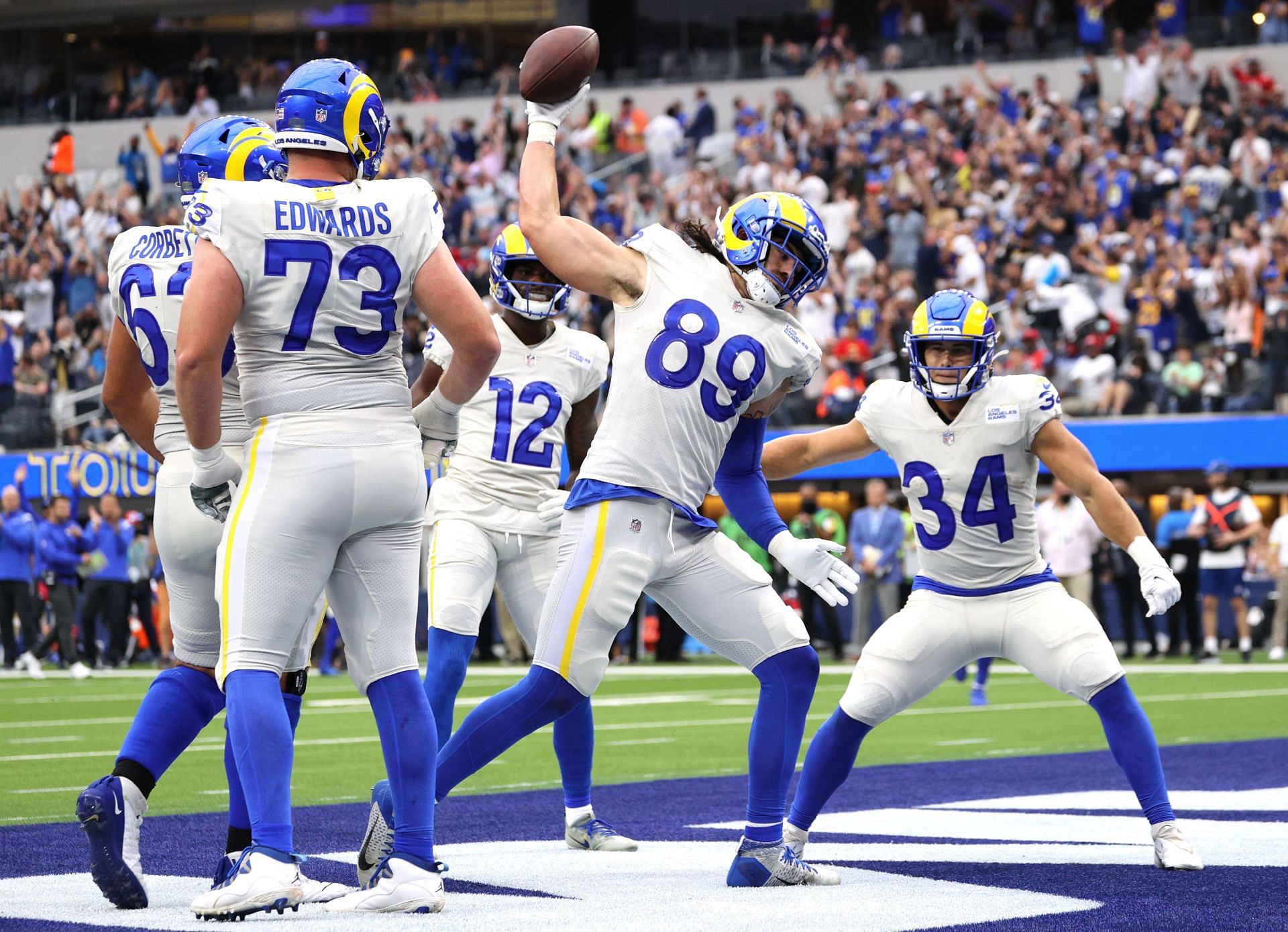 LA Rams' Super Bowl Rings Contain 20 Carats of Diamonds