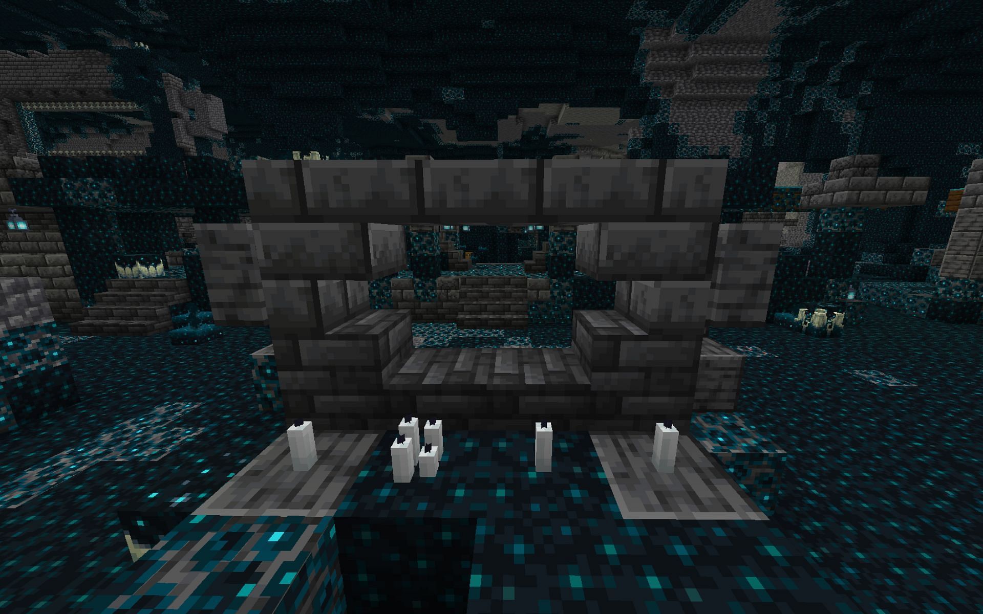 Mining sculks block drops XP orbs (Image via Mojang)