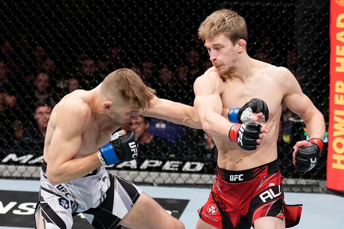 Arnold Allen's fight with Dan Hooker stole the show in London in March 2022