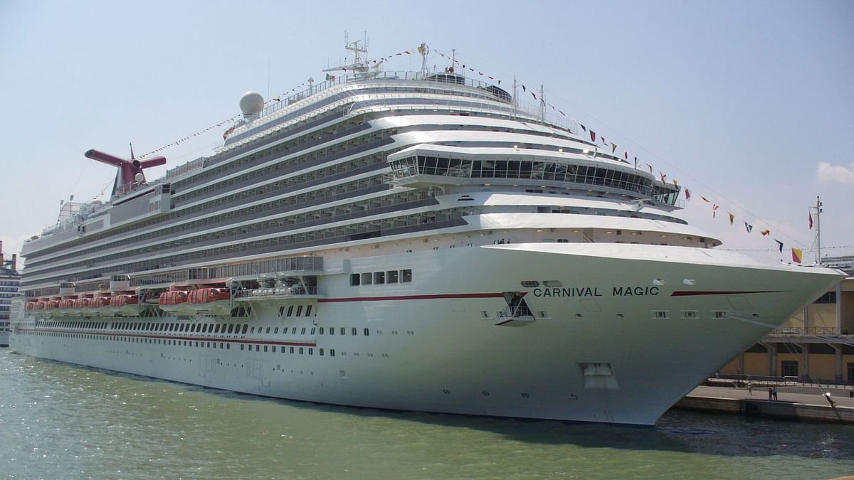 WATCH Carnival Cruise fight video goes viral as passengers brawl onboard