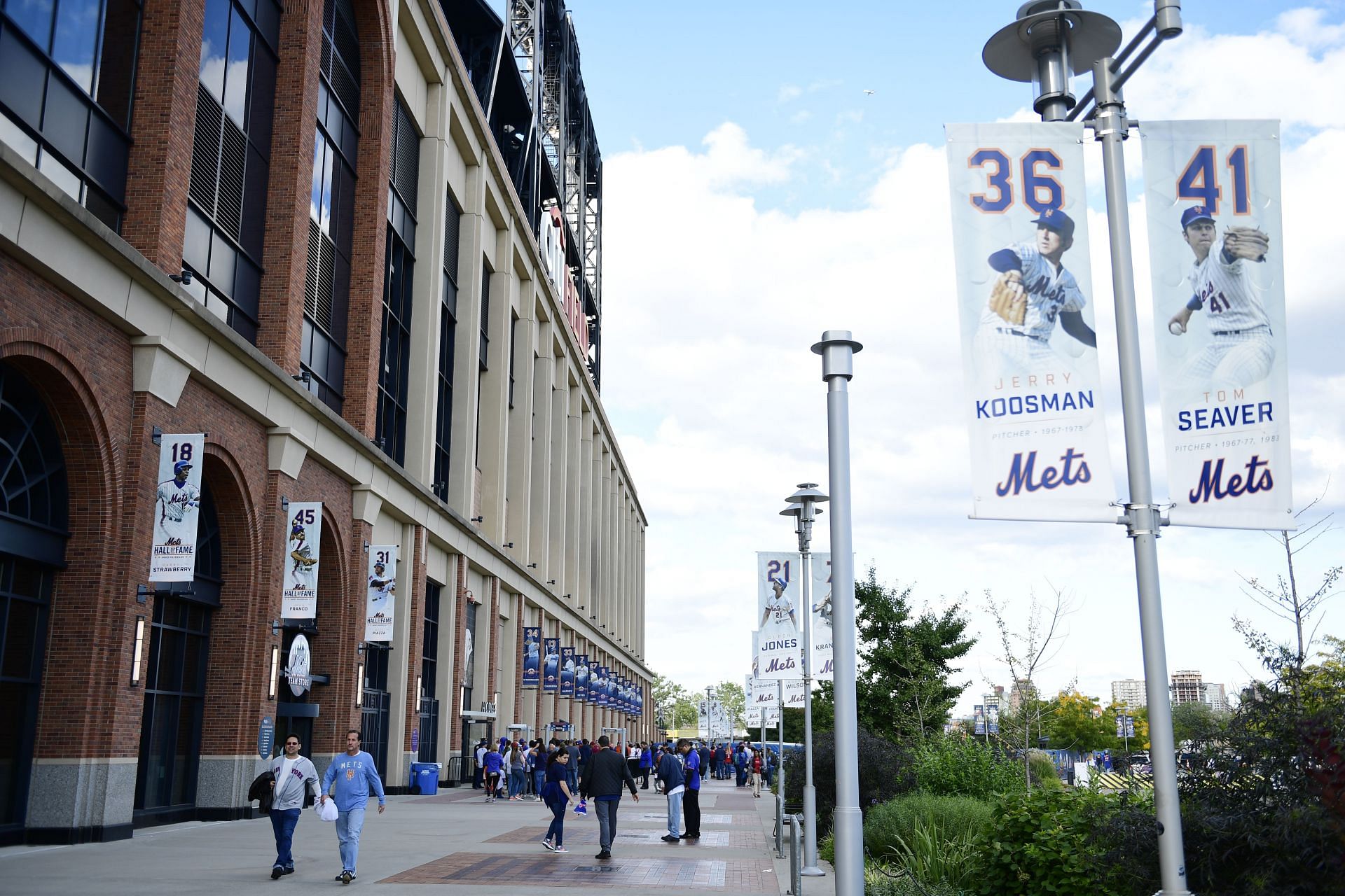 Cincinnati Reds v New York Mets