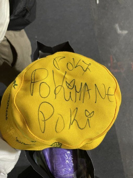 View image on Twitter