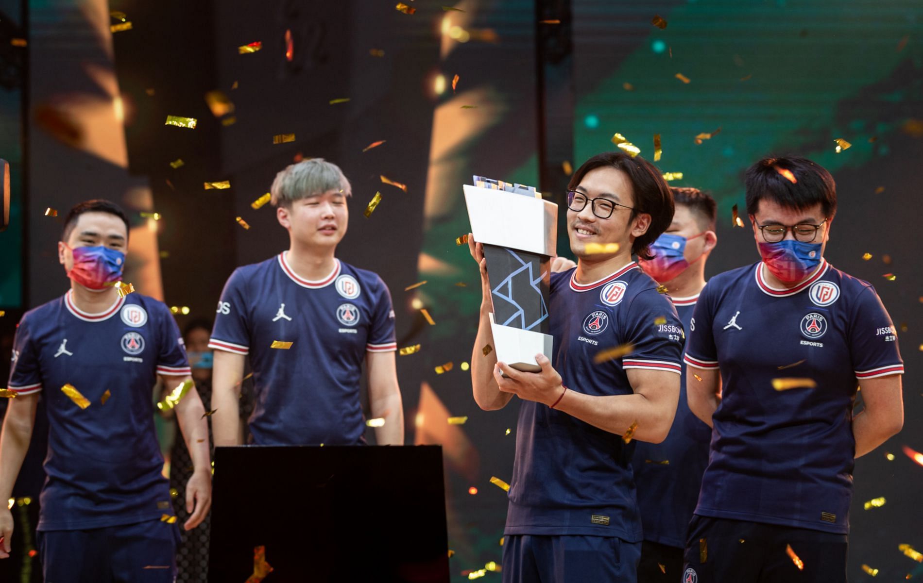 Dota 2 WePlay AniMajor Grand Final: PSG.LGD lift the trophy