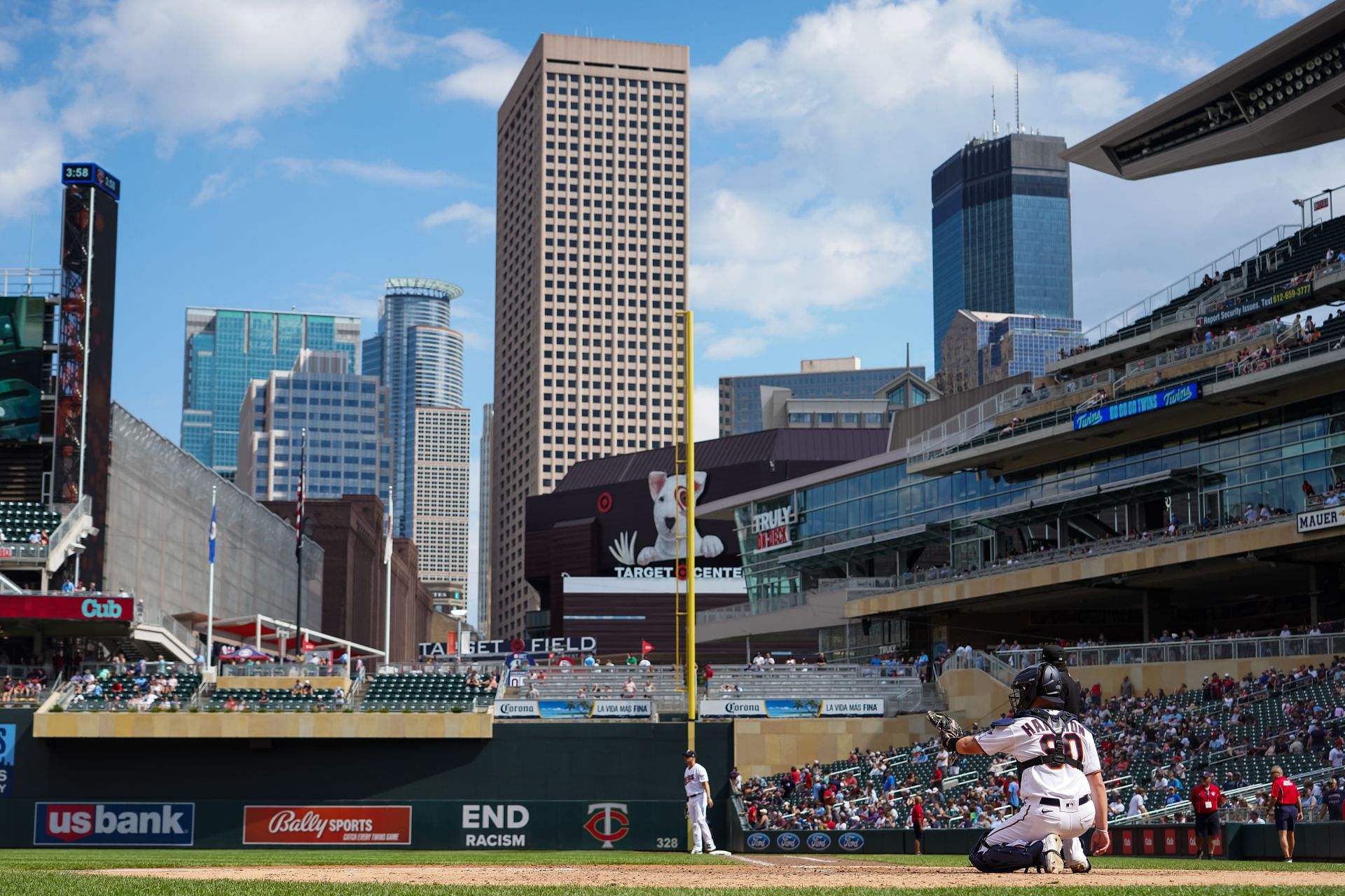 Chicago White Sox v Minnesota Twins