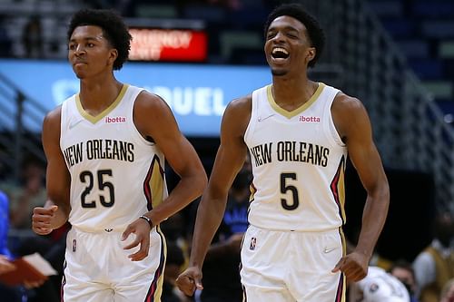 Trey Murphy III and Herbert Jones (R) of the New Orleans Pelicans