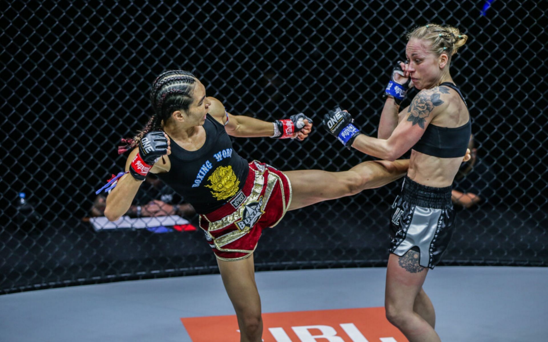 Janet Todd (left) and Anne Line Hogstad (right). [Photo ONE Championship]