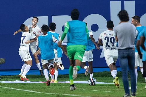 Alberto Noguera celebrating a goal in FC Goa colors in ISL 2021-22 (Image Courtesy: Alberto Noguera Instagram)