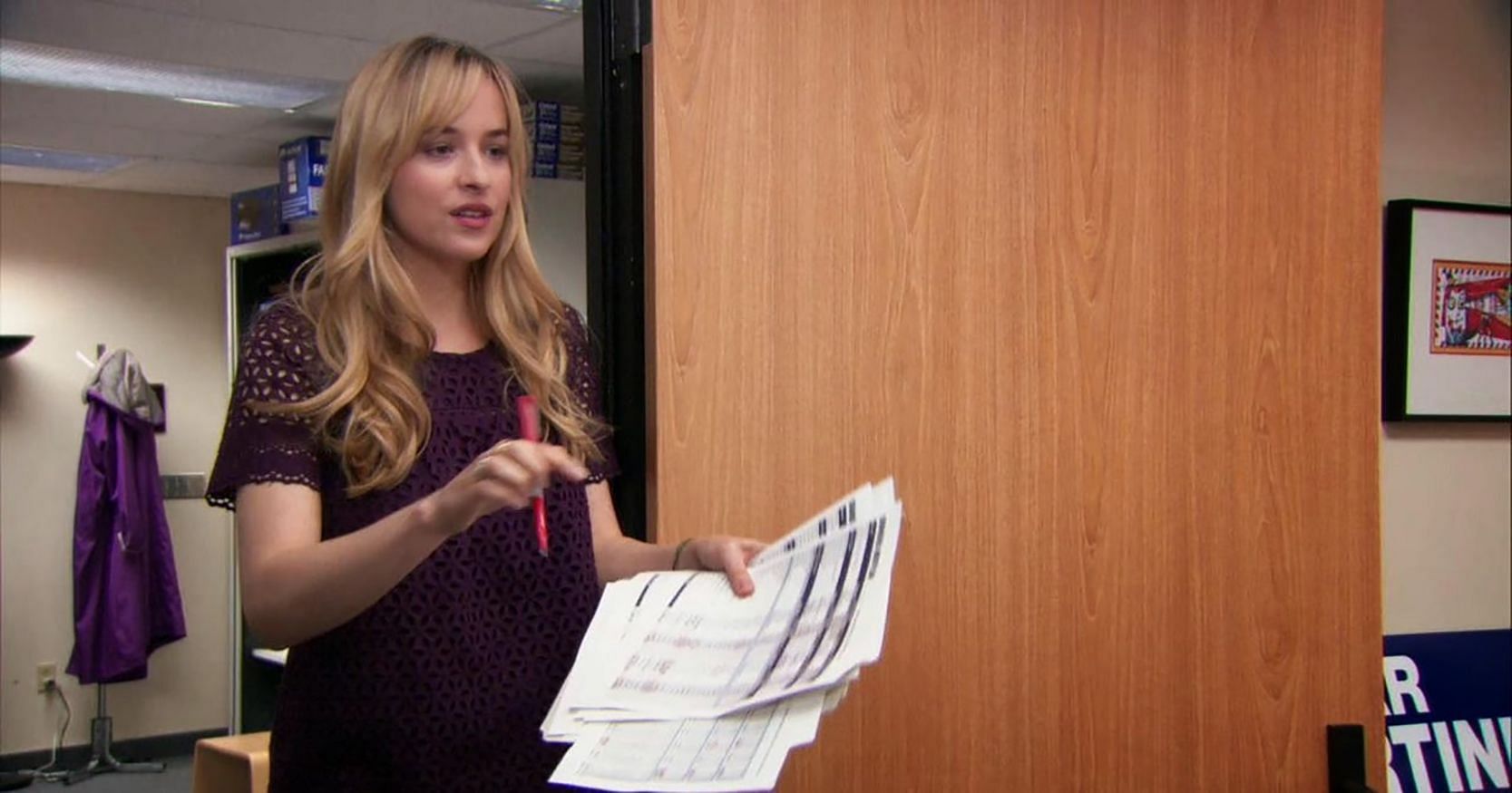 Dakota Johnson in The Office (Image via NBC)