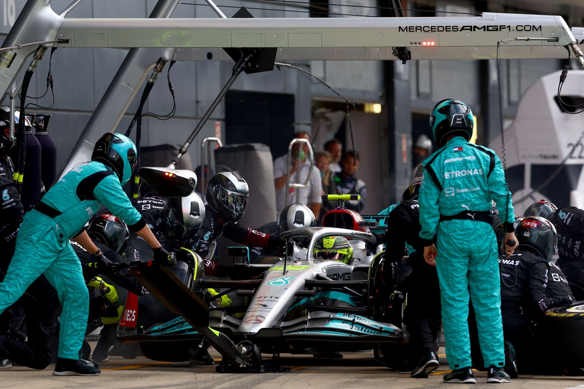 Lewis Hamilton (44) pits for hard tires on Lap 33 of the 2022 British GP.