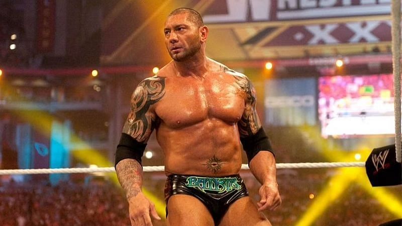 WWE दिग्गज बतिस्ता ने ट्रेनिंग में बहाया पसीना