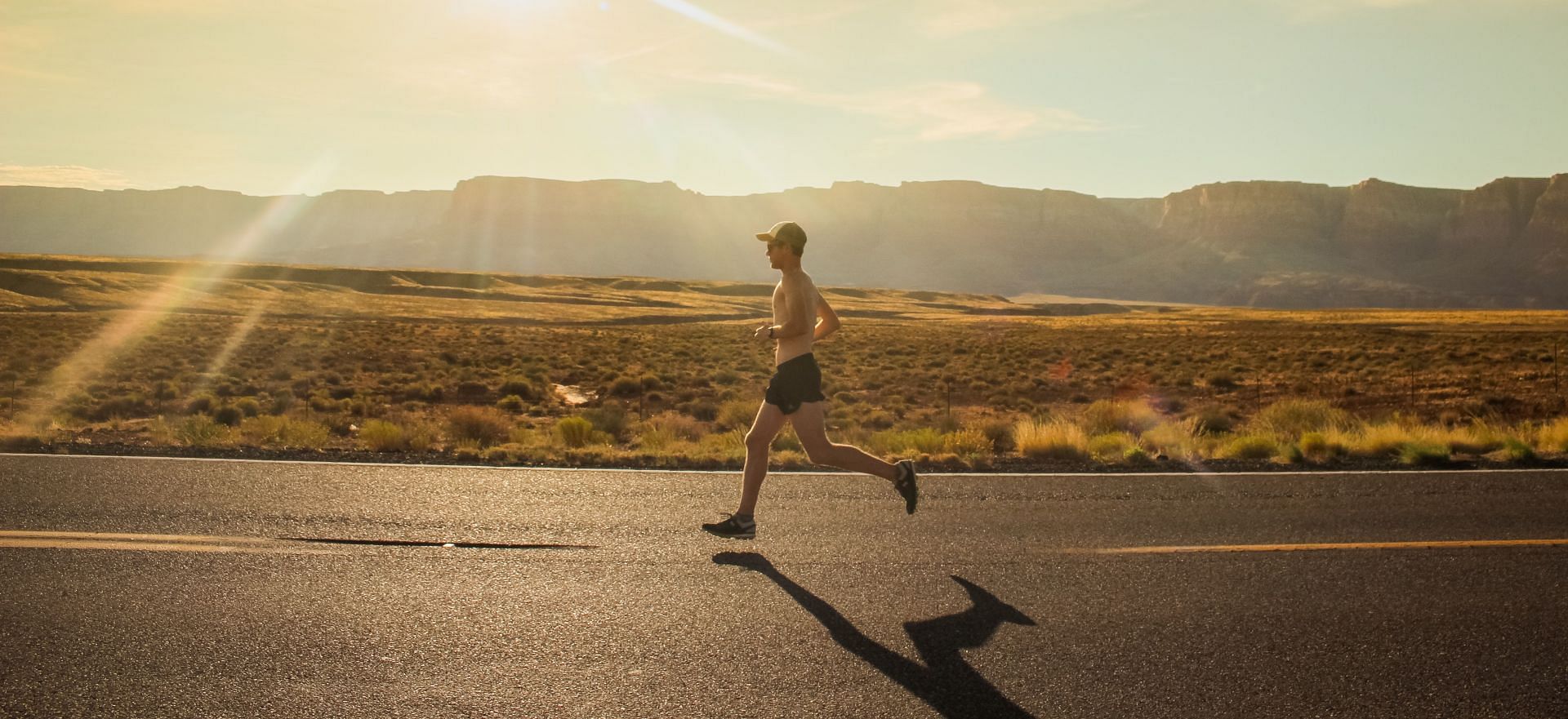 Improve your performance as a runner with a few exercises. (Image via unsplash/Isaac Wendland)