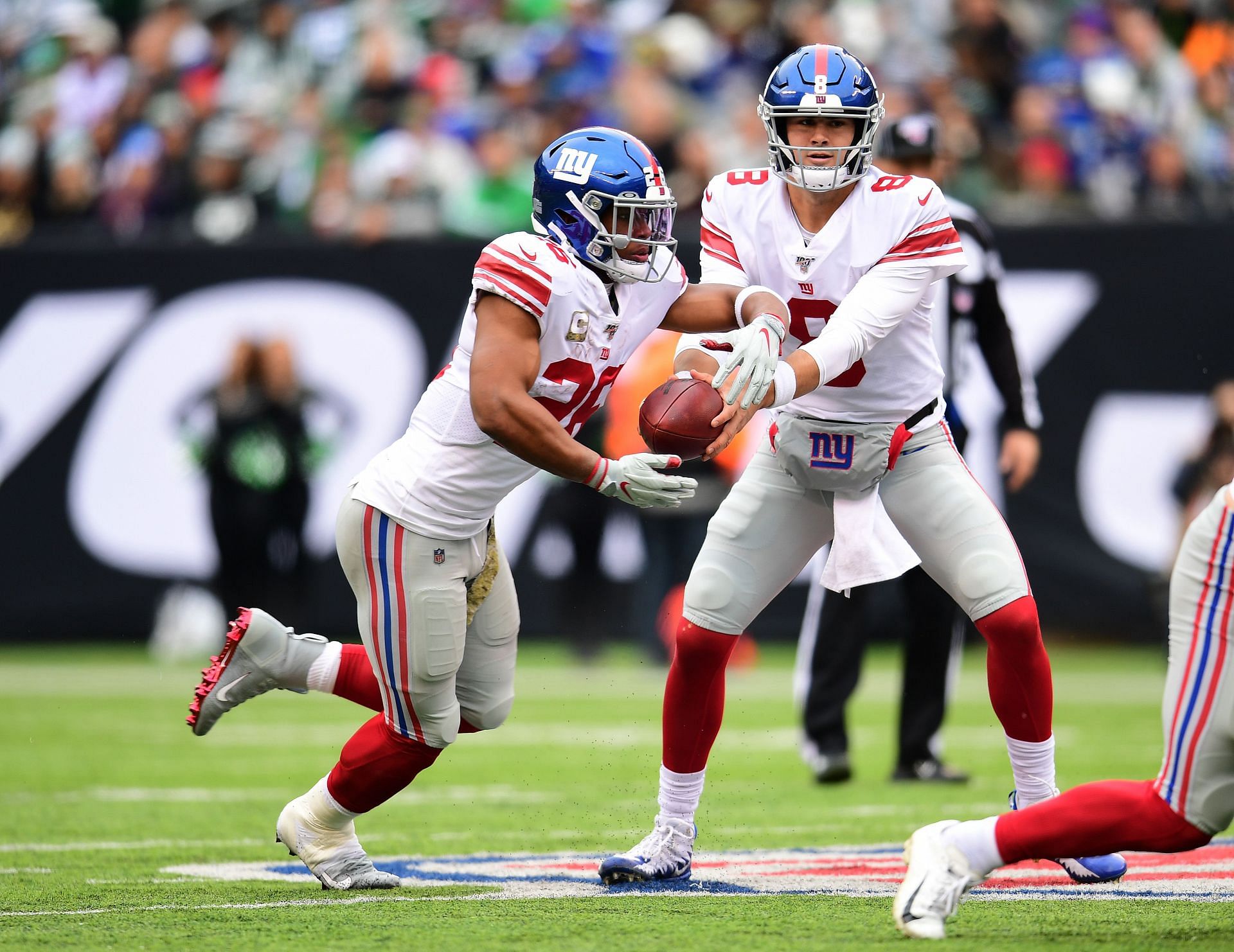 Daniel Jones, Saquon Barkley rally Giants in London – Hartford Courant