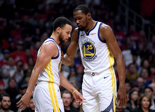 Steph Curry and Kevin Durant playing for the Golden State Warriors