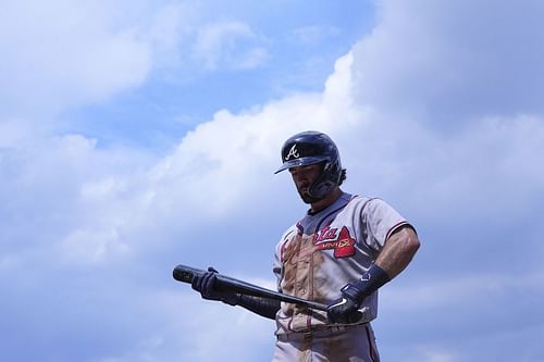 Dansby Swanson enters play with a batting average of .295.